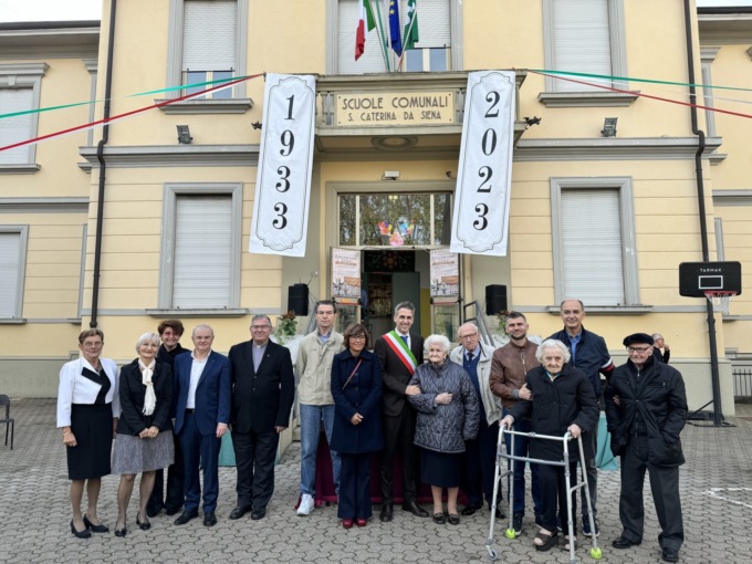 I 90 anni della scuola di Carugate rivissuti attraverso gli occhi degli ex alunni
