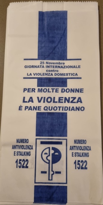 “Per molte donne la violenza è pane quotidiano”: l’iniziativa a Cassano