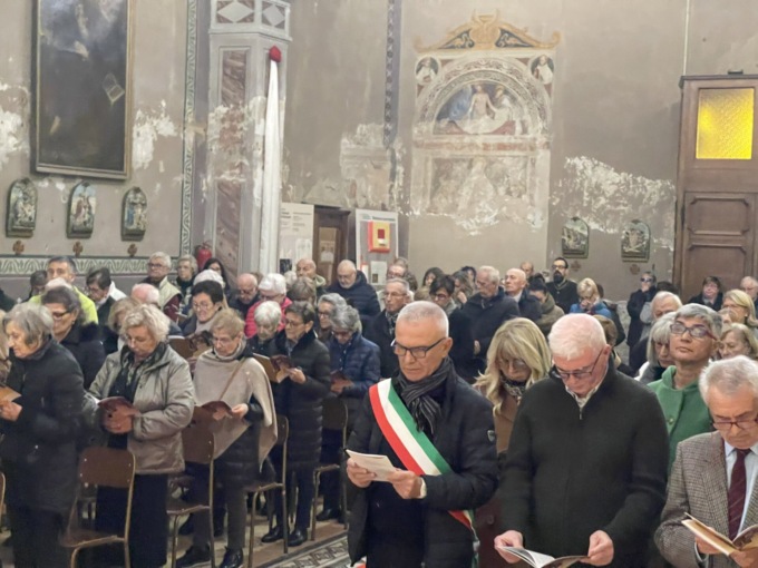 Il cardinale ha benedetto l’altare del Santuario delle Stelle di Melzo