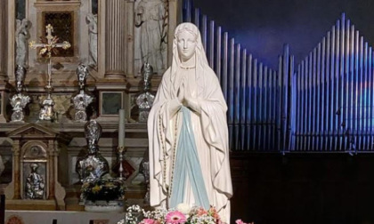 La statua della Madonna di Lourdes pellegrina in Lombardia, le tappe vicine all'Adda Martesana