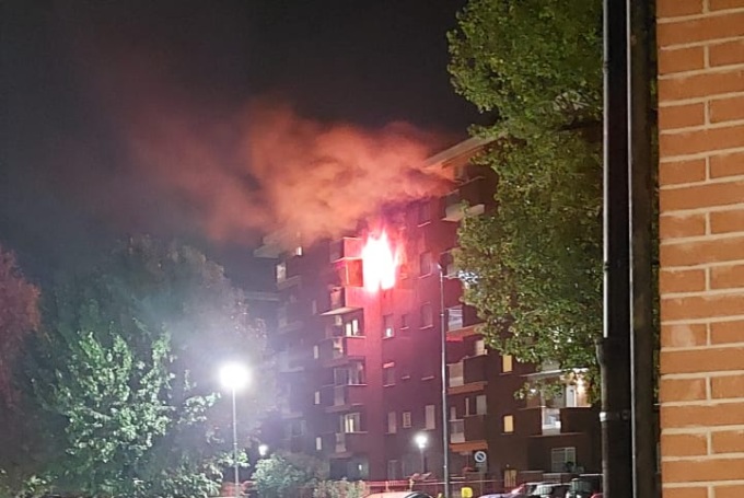 Incendio di Cassina de’ Pecchi, benemerenza civica all’eroe che ha salvato l’anziano