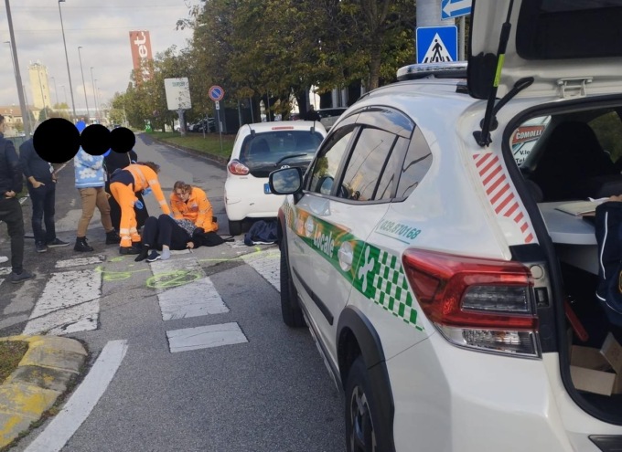 Ciclista investita nel controviale del Bennet di Brugherio