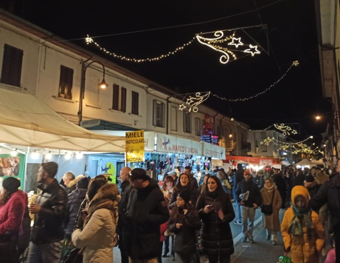Fiera di Santa Caterina a Gorgonzola, video e foto della due giorni: tanto sole e consueto pienone