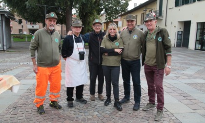 Quintali di castagne e chili di trippa: un successo la festa degli Alpini a Melzo