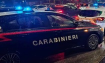 Riconosce la sua auto rubata e allerta i Carabinieri: fermato un malvivente