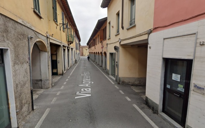 Melzo, donna di 70 anni precipita dal quinto piano e muore