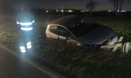 Frontale sulla Sp 180 a Inzago, ferita una donna al nono mese di gravidanza