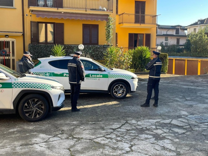 Anziano solo trovato morto in casa a Carugate dopo dieci giorni