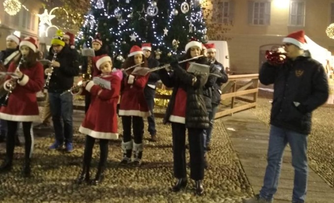 A Cernusco sul Naviglio la banda è pronta per la piva itinerante