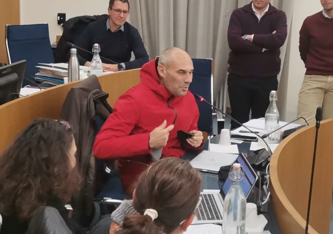 Il sindaco di Cernusco sul Naviglio Ermanno Zacchetti è tornato in Consiglio comunale