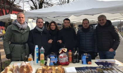 Brindisi in piazza con la Giunta di Cassano d'Adda