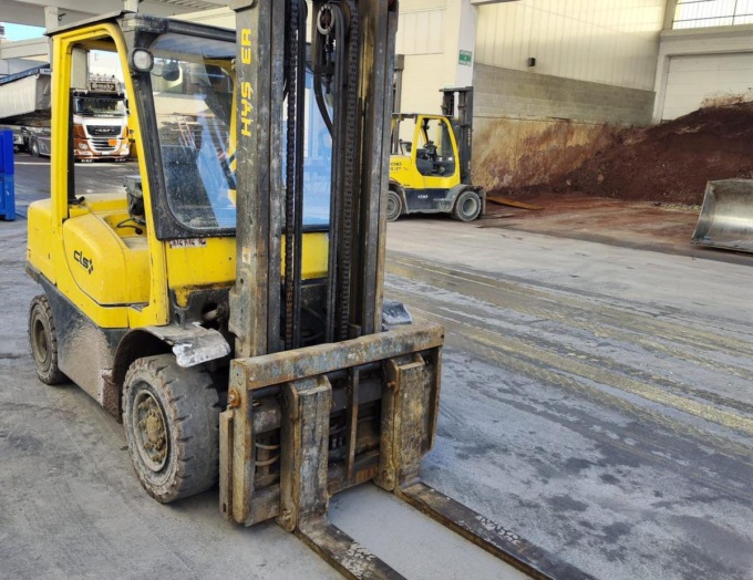 Infortunio sul lavoro: operaio investito da un carrello elevatore
