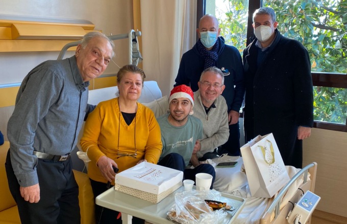 Ottengono il visto per arrivare dall’Iran e visitare il figlio ricoverato nell’hospice
