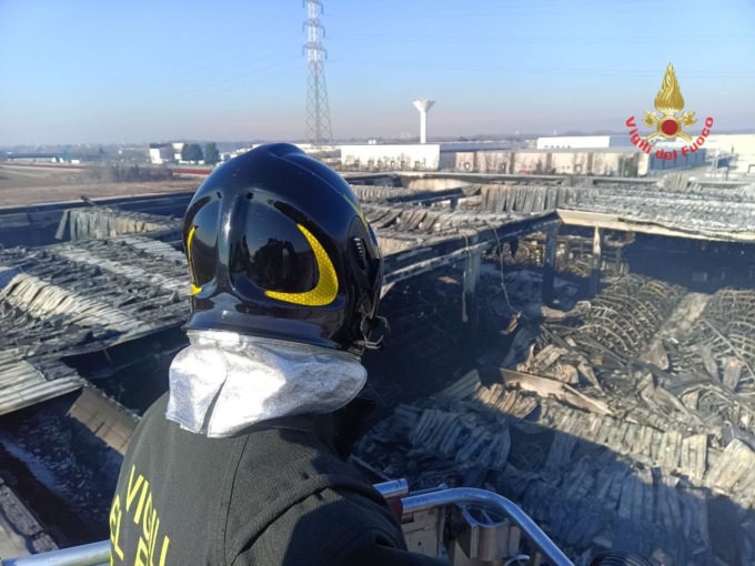 Incendio “Planet Farms” Cavenago, l’impressionante video del disastro ripreso dal drone