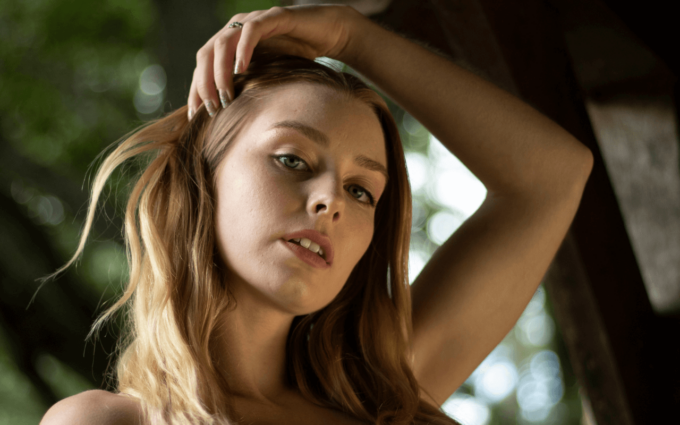 Capelli sfibrati in primavera: guida alla cura per una chioma lucente