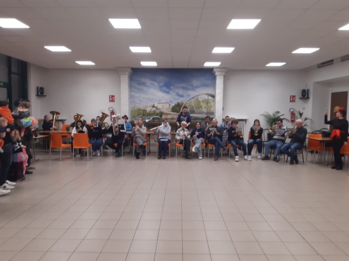 Vaprio: aperta l’edizione 2024 del Carnevale, ma la pioggia fa annullare la sfilata
