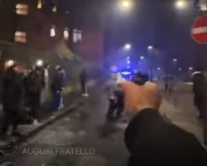 Trapper spara contro la Polizia in un video a Capodanno: perquisita la casa