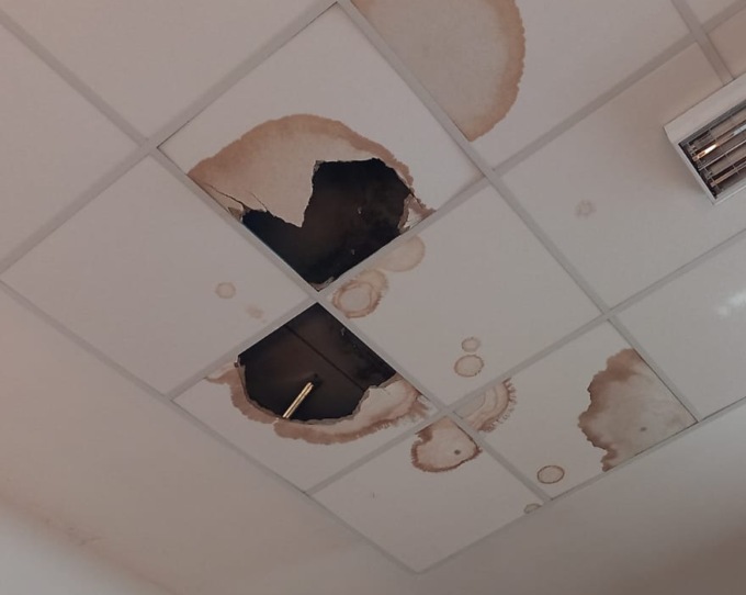 Crollo del controsoffitto in una scuola dell’infanzia di Cassina de’ Pecchi