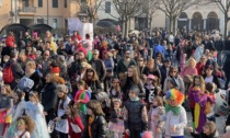 Carnevale a Cernusco, esplosione di colori e divertimento per le vie del paese