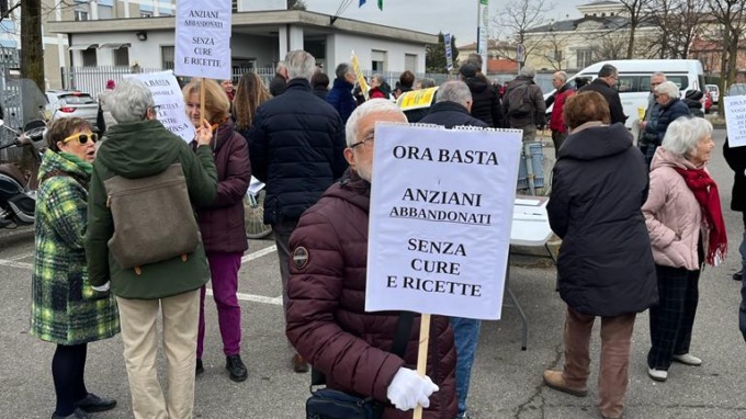 Petizione e manifestazione a Vimodrone per protestare contro la sanità territoriale
