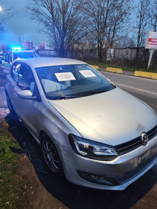 Targa riverniciata e patente per ciclomotore, multato a Brugherio automobilista 53enne