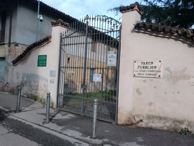 Parco Sola Cabiati a Gorgonzola, iniziata la manutenzione straordinaria dei cancelli