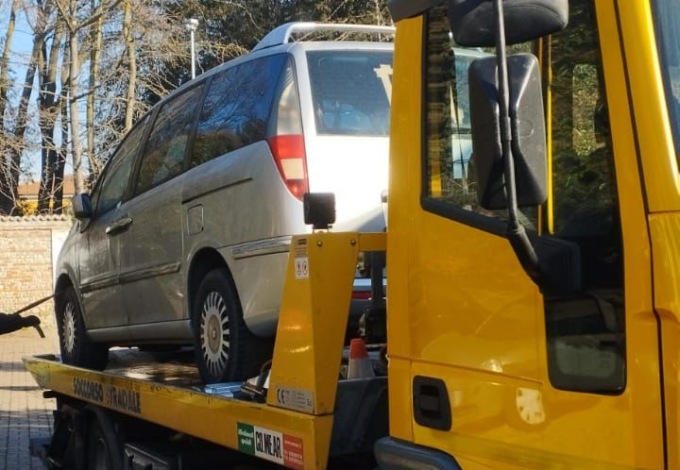 Auto abbandonate, prosegue l’attività di rimozione forzata a Brugherio