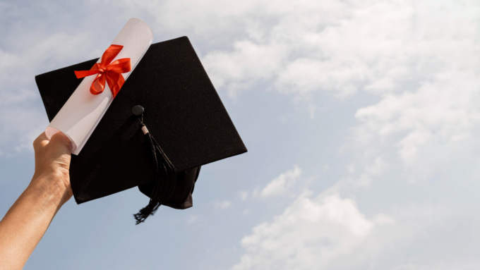Giochi e divertimento: come rendere speciale una festa di laurea estiva