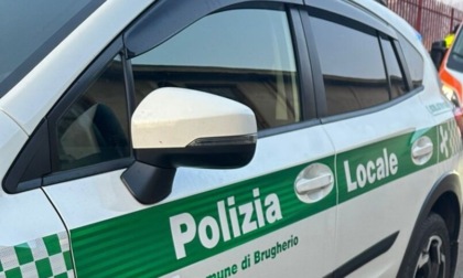 Targa estera e auto a noleggio per evitare le multe: veicolo sequestrato e 2mila euro da pagare