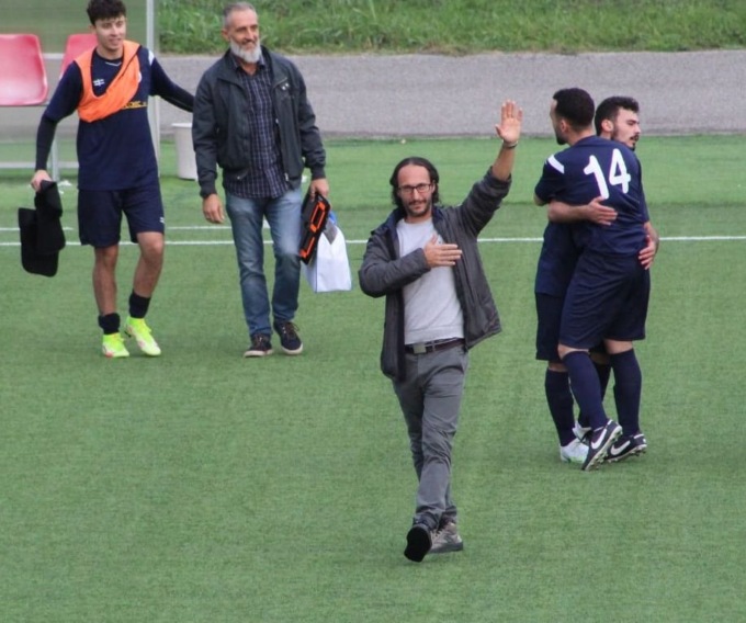 Maxi squalifica per il mister che odia le bestemmie: “Volevo solo che smettesse di imprecare”
