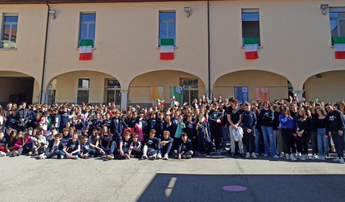 Gli studenti dell’IMI di Gorgonzola hanno accolto l’onorevole Paola Frassinetti in visita
