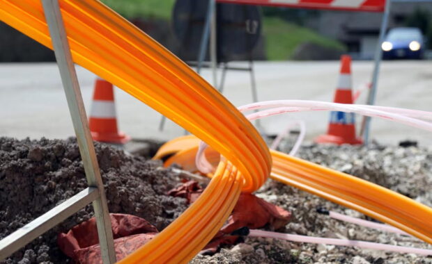 Lavori per la posa della rete in fibra ottica FTTH a Gorgonzola: il progetto entra nel vivo