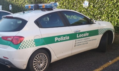 Capriate, al volante senza patente non si ferma all'alt e si dà alla fuga: multa da 6mila euro