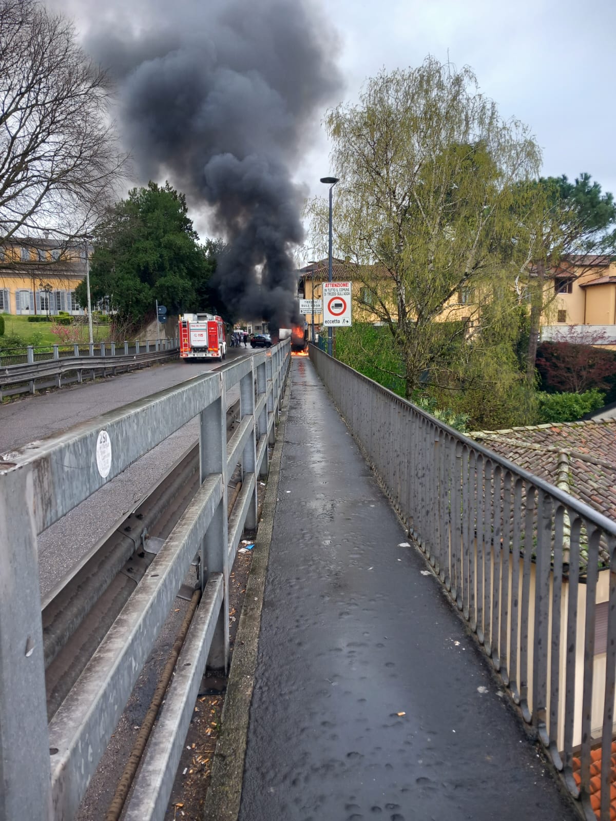 trezzo incendio2