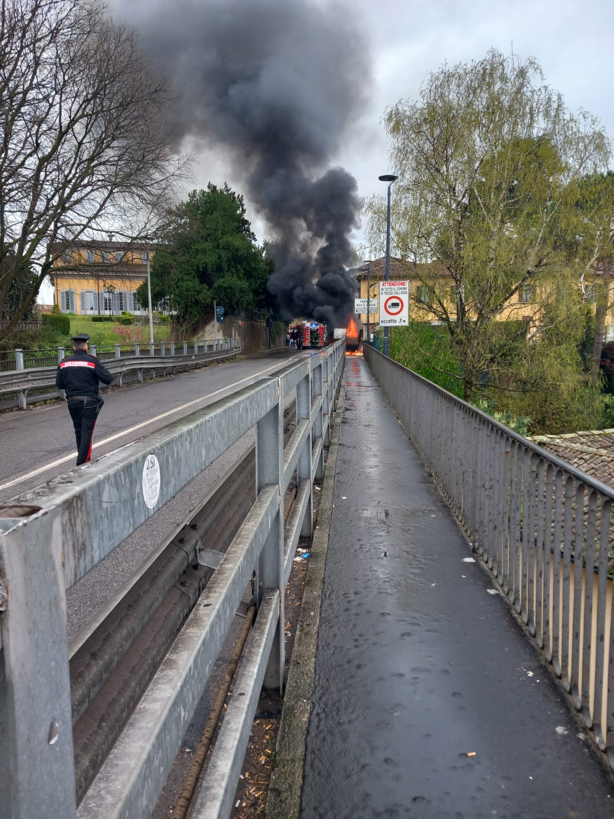 trezzo incendio3