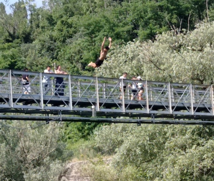 Trezzo la Polizia Locale controllerà il fiume con cavalli e gommone