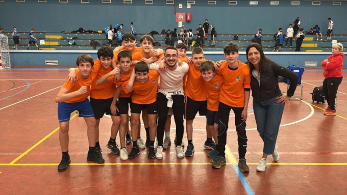 Cernusco sul Naviglio ruggisce nella pallamano: gli studenti di terza media sono campioni regionali