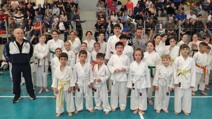 Incetta di medaglie e titoli regionali nel karate per il Club Kb di Cambiago