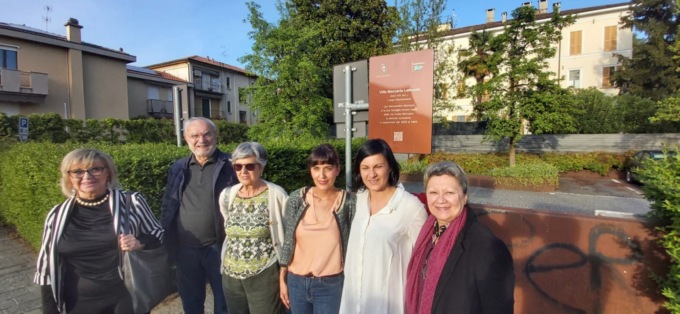 Alessandro Manzoni, il ricordo vive a Gessate: svelata la targa davanti a Villa Beccaria Lattuada