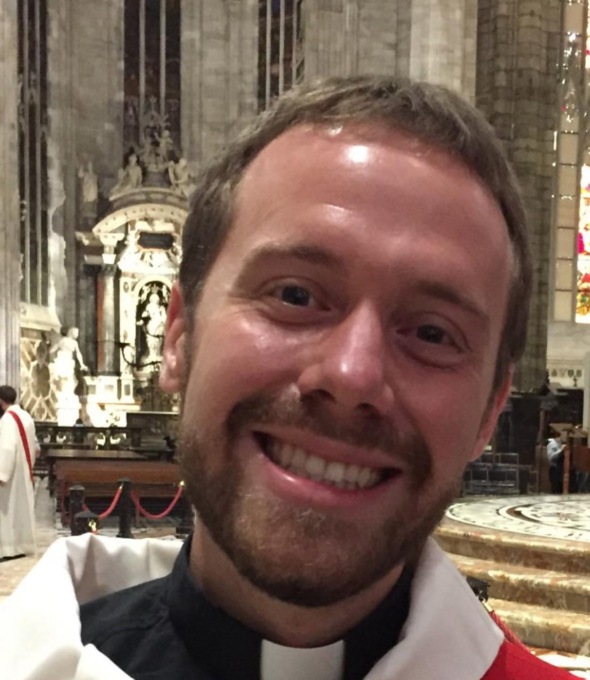 Segretarie insultate e minacciate dai genitori per l’iscrizione all’oratorio estivo, il don: “Sono avvilito”