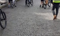 Trezzo, piazza del Castello vietata alla bici: per ora sensibilizzazione, poi arriveranno le sanzioni