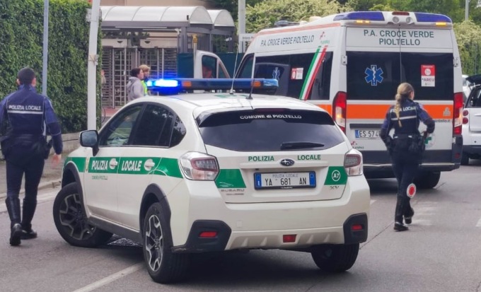 Bimbo di 4 anni investito a Pioltello: intervengono ambulanza e Polizia Locale