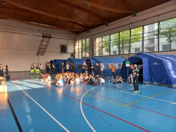 “Crescere sicuri”, ragazzi in tenda con la Protezione civile a Vaprio