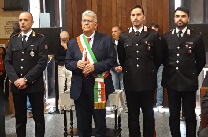 Il dono dell’ampolla a Vimodrone apre le celebrazioni per la Festa di Santa Croce