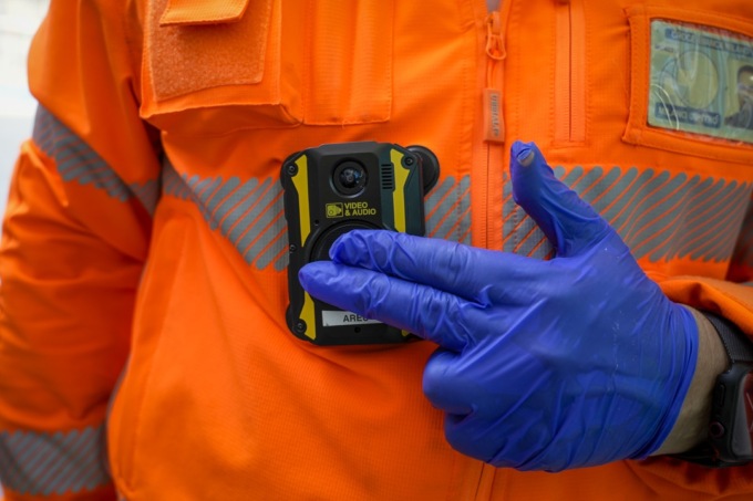 Bodycam agli operatori sui mezzi di soccorso sanitario: entro l’estate su tutto il territorio lombardo