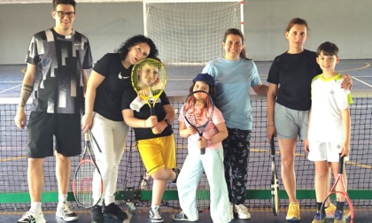 Altro che Roland Garros, foto e vincitori del torneo di tennis per la Festa della Mamma a Bellinzago