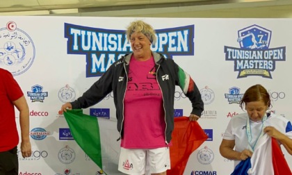 Nuoto, a 66 anni "l'atleta del ghiaccio" Stefania Storace continua a tenere alto il nome di Pessano