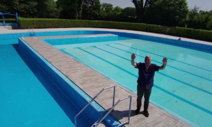 Riapre la piscina di Pioltello e lo fa con le miss di Reginetta d'Italia