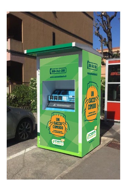 Progetto distributori di Cem Ambiente: in sei mesi oltre 1 milione di sacchetti a 23,5mila cittadini