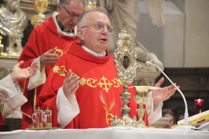 Monsignor Erminio Villa, le foto della Messa in cui ha celebrato i 50 anni di sacerdozio nella “sua” Gorgonzola